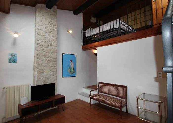 Oltrarno San Niccolo Loft *